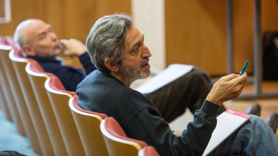 Avi Widgerson in a classroom